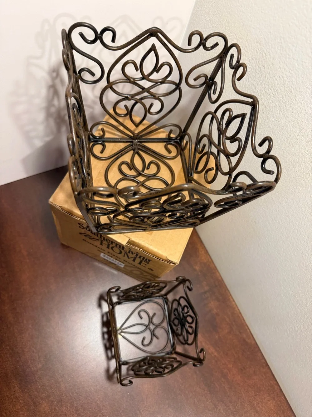 Southern Living at Home, Rosedale Plant Holder, 2pc set, # 40400, NIB Retired